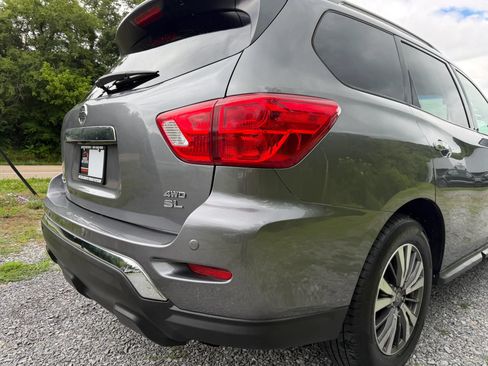 Used 2020 Nissan Pathfinder SL AWD/4WD image 13