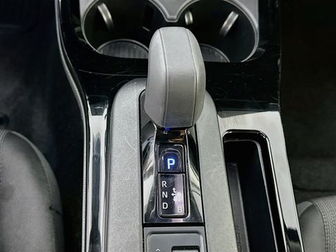 Used 2024 Toyota Prius LE FWD image 25