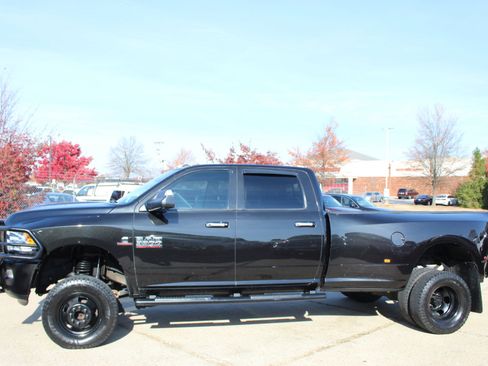 Used 2016 RAM 3500 Lone Star image 3