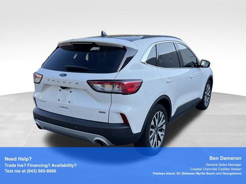 Used 2020 Ford Escape Titanium FWD image 6