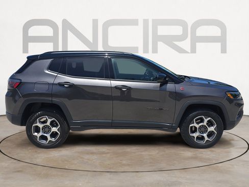 Used 2022 Jeep Compass Trailhawk w/ Trailhawk Elite Group AWD/4WD image 11