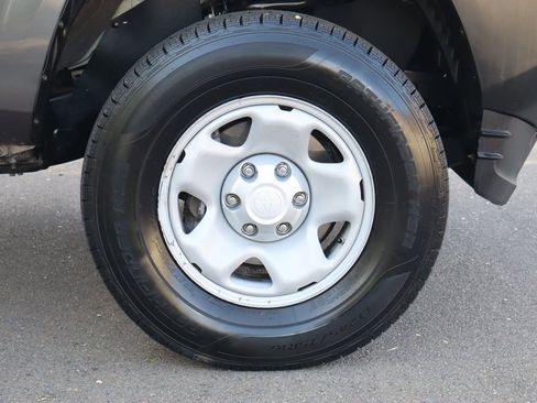 Used 2020 Toyota Tacoma SR image 43