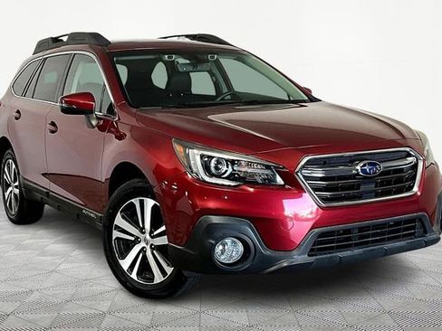 Used 2018 Subaru Outback 2.5i Limited image 1