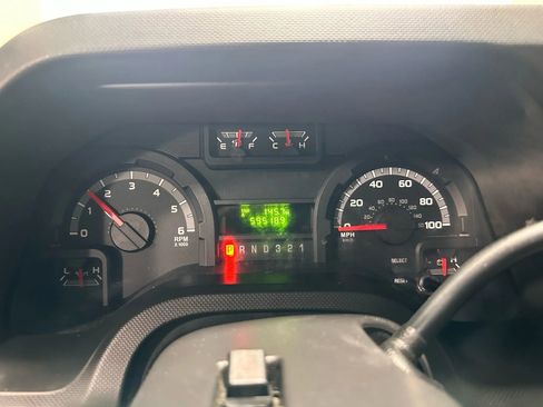 Used 2015 Ford E-350 and Econoline 350 Super Duty image 31