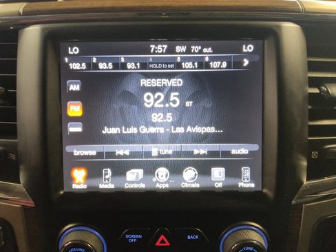 Used 2017 RAM 1500 Laramie image 25