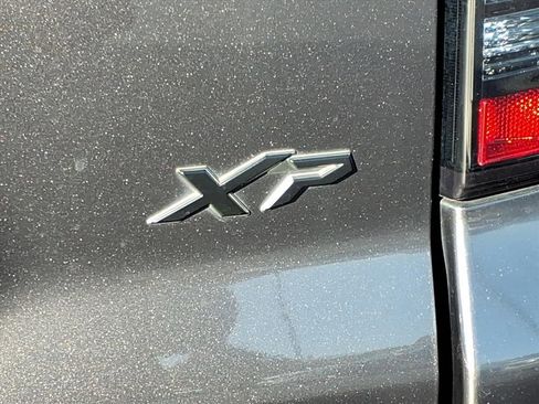 Used 2018 Toyota 4Runner SR5 image 9