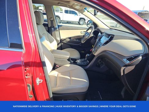 Used 2018 Hyundai Santa Fe Limited image 11