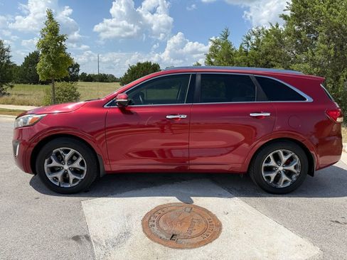 Used 2018 Kia Sorento SX image 8