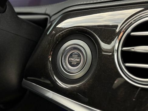 Used 2019 Mercedes-Benz S 560 4MATIC Sedan image 20