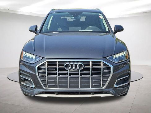 Used 2021 Audi Q5 2.0T Premium Plus w/ Premium Plus Package AWD/4WD image 2