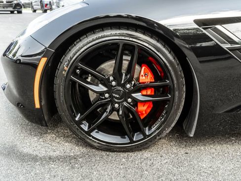 Used 2019 Chevrolet Corvette Stingray Coupe w/ 1LT RWD image 27