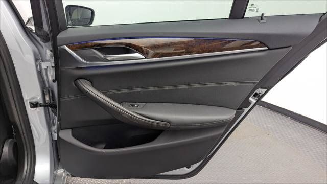 Used 2019 BMW 530e w/ Convenience Package RWD image 18