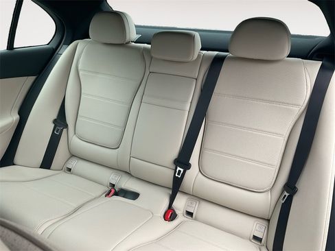 Used 2023 Mercedes-Benz C 300 4MATIC Sedan image 13