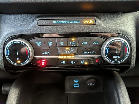 Used 2022 Ford Escape SEL image 21