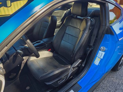 Used 2017 Ford Mustang Premium RWD image 13