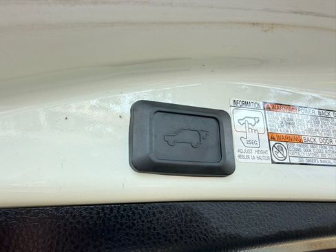 Used 2015 Toyota RAV4 XLE FWD image 37