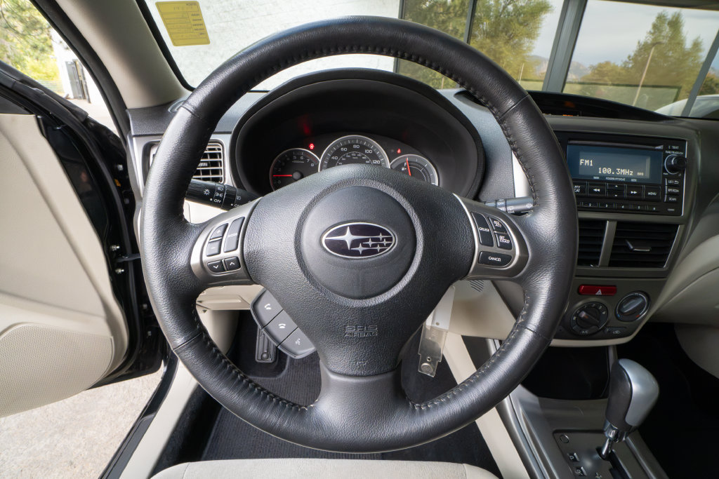 Used 2011 Subaru Impreza 2.5i Premium w/ PWR Moonroof Value Pkg AWD/4WD image 12