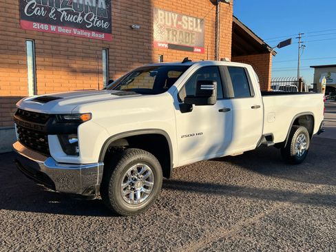 Used 2020 Chevrolet Silverado 2500 W/T w/ WT Convenience Package image 2