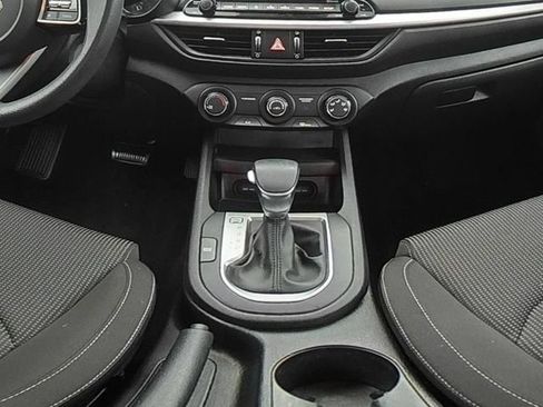 Used 2020 Kia Forte Sedan FWD image 25