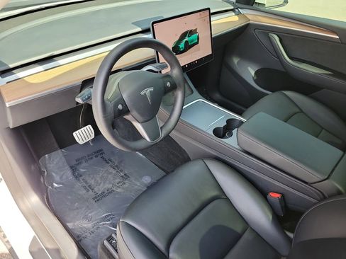 Used 2022 Tesla Model Y Performance AWD/4WD image 4
