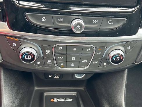 Certified 2023 Chevrolet Traverse Premier image 31