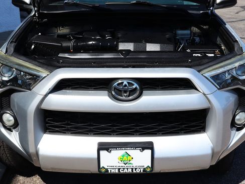 Used 2014 Toyota 4Runner SR5 AWD/4WD image 54