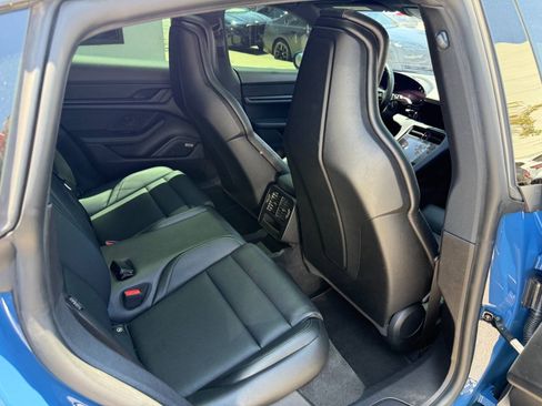 Used 2022 Porsche Taycan RWD image 34