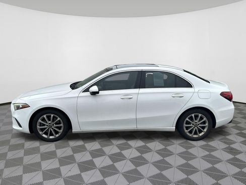 Used 2020 Mercedes-Benz A 220 image 4