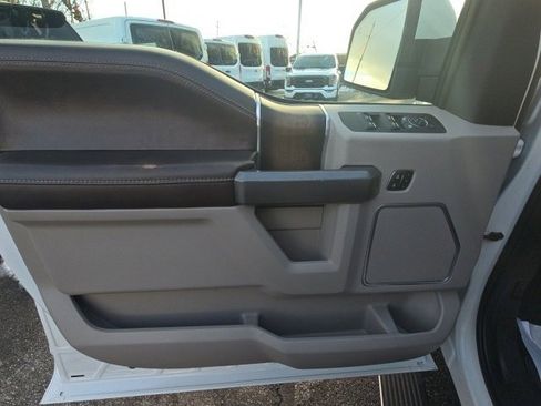 Used 2019 Ford F150 Limited w/ Trailer Tow Package image 12