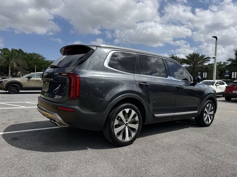 Used 2022 Kia Telluride EX w/ EX Premium Package image 25