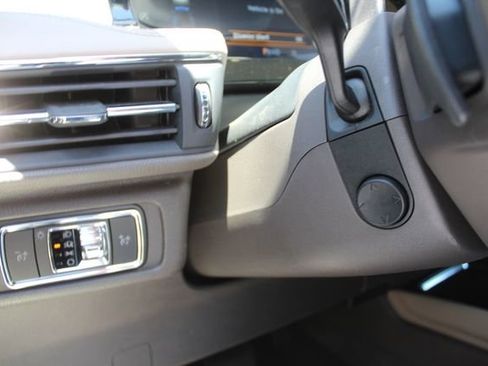 Used 2023 Lincoln Corsair FWD w/ Equipment Group 102A image 30