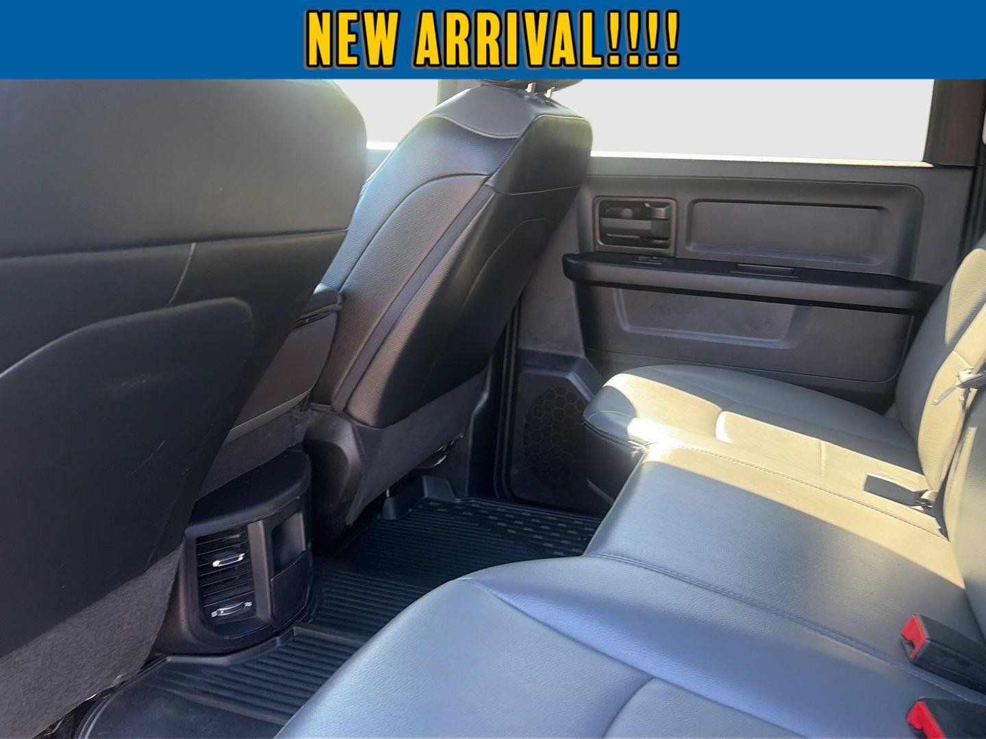 Used 2022 RAM 3500 Tradesman w/ Chrome Appearance Group AWD/4WD image 25
