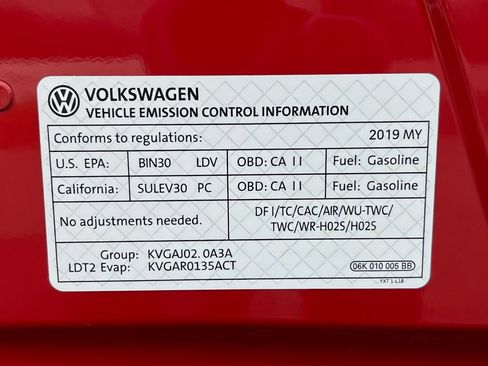 Used 2019 Volkswagen Tiguan SE FWD image 21