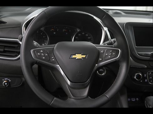 Used 2023 Chevrolet Equinox LT AWD/4WD image 7
