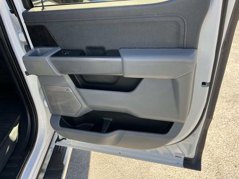 Used 2022 Ford F150 Lariat w/ Equipment Group 502A High image 17