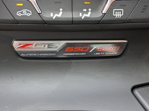 Used 2016 Chevrolet Corvette Z06 w/ 3LZ Preferred Equipment Group RWD image 34