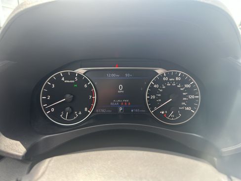Used 2024 Nissan Altima 2.5 SV FWD image 28
