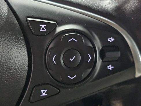 Used 2020 Buick Enclave Essence image 34