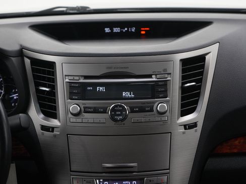 Used 2011 Subaru Legacy 2.5i Limited AWD/4WD image 15
