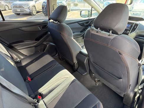 Used 2019 Subaru Crosstrek 2.0i Premium w/ Popular Package #4 image 24