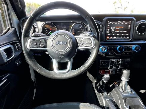 Used 2021 Jeep Wrangler Unlimited Rubicon 4xe w/ Cold Weather Group AWD/4WD image 7