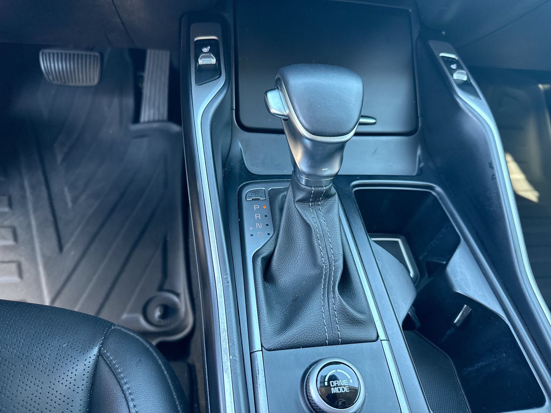 Used 2023 Kia Sorento S w/ Panoramic Sunroof Package FWD image 14