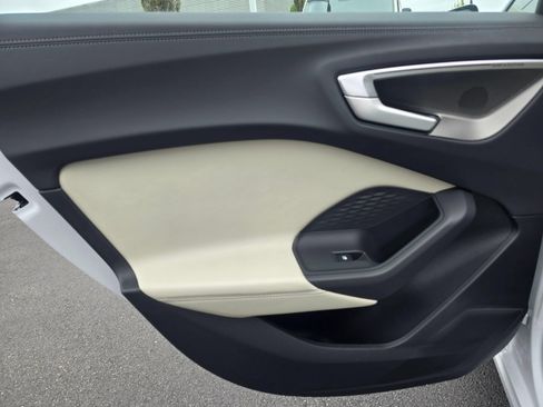 Certified 2025 Audi A5 2.0T Premium Plus w/ Premium Plus AWD/4WD image 19