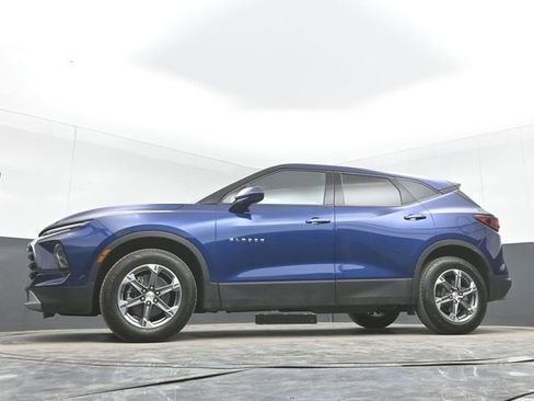 Used 2023 Chevrolet Blazer LT FWD image 43