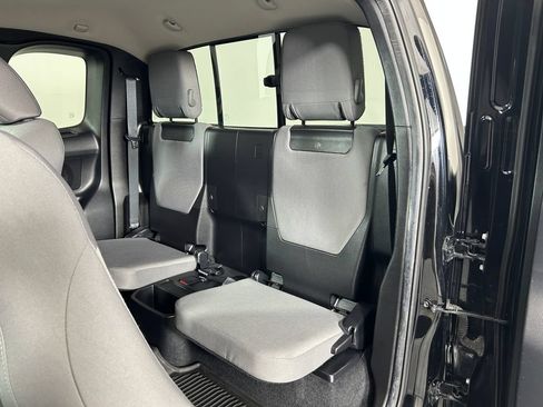 Used 2021 Toyota Tacoma SR w/ SR Convenience Package RWD image 27