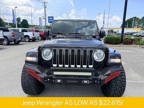 Used 2019 Jeep Wrangler Unlimited Sahara AWD/4WD image 18