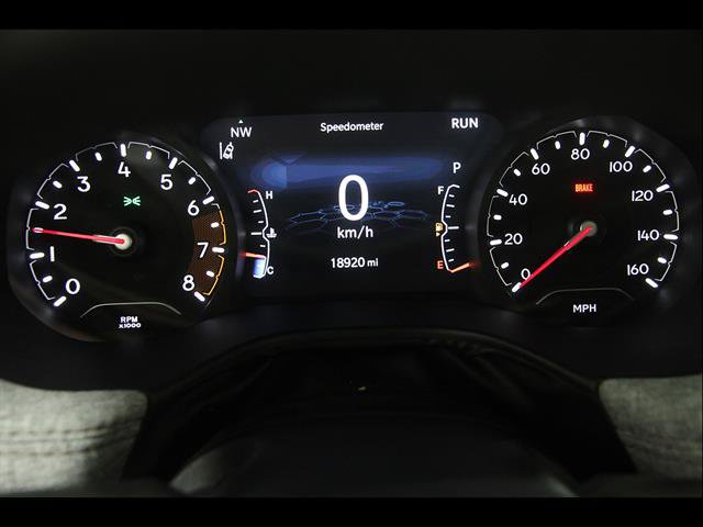 Used 2023 Jeep Compass Latitude w/ Sun and Sound Group AWD/4WD image 8