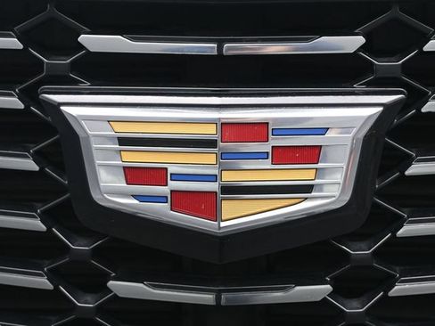 Used 2022 Cadillac XT4 Premium Luxury w/ Safety Alert Package AWD/4WD image 31