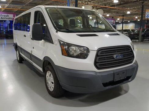 Used 2016 Ford Transit 350 XL RWD image 4