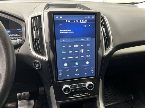 Certified 2024 Ford Edge SE w/ Cargo Accessory Package AWD/4WD image 15